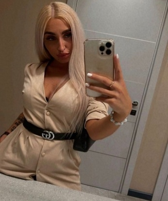 Я могу удовлетворить все твои желания и потребности. Озабоченные и страстные ночи со мной станут незабываемыми. У меня есть множество услуг, которые я могу предложить тебе, включая классический секс, анальный секс, оральный секс, массаж и многое другое. Я гарантирую полное удовлетворение и незабываемые ощущения. Заходи на мою страницу, чтобы посмотреть мои фото и прочитать отзывы от довольных клиентов. Живу в Москве и готова встретиться с тобой прямо сейчас. 9664, 24 года